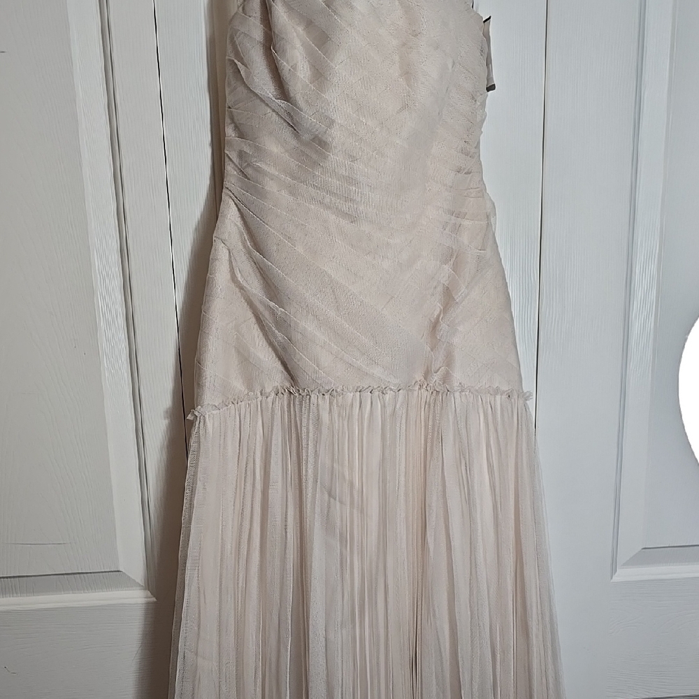 Elegant Cream Strapless Dress